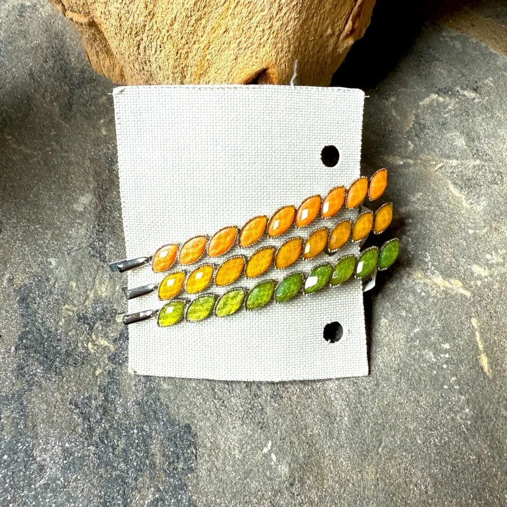 New🌟Anthropologie -Colorful Leaf Hair Clips